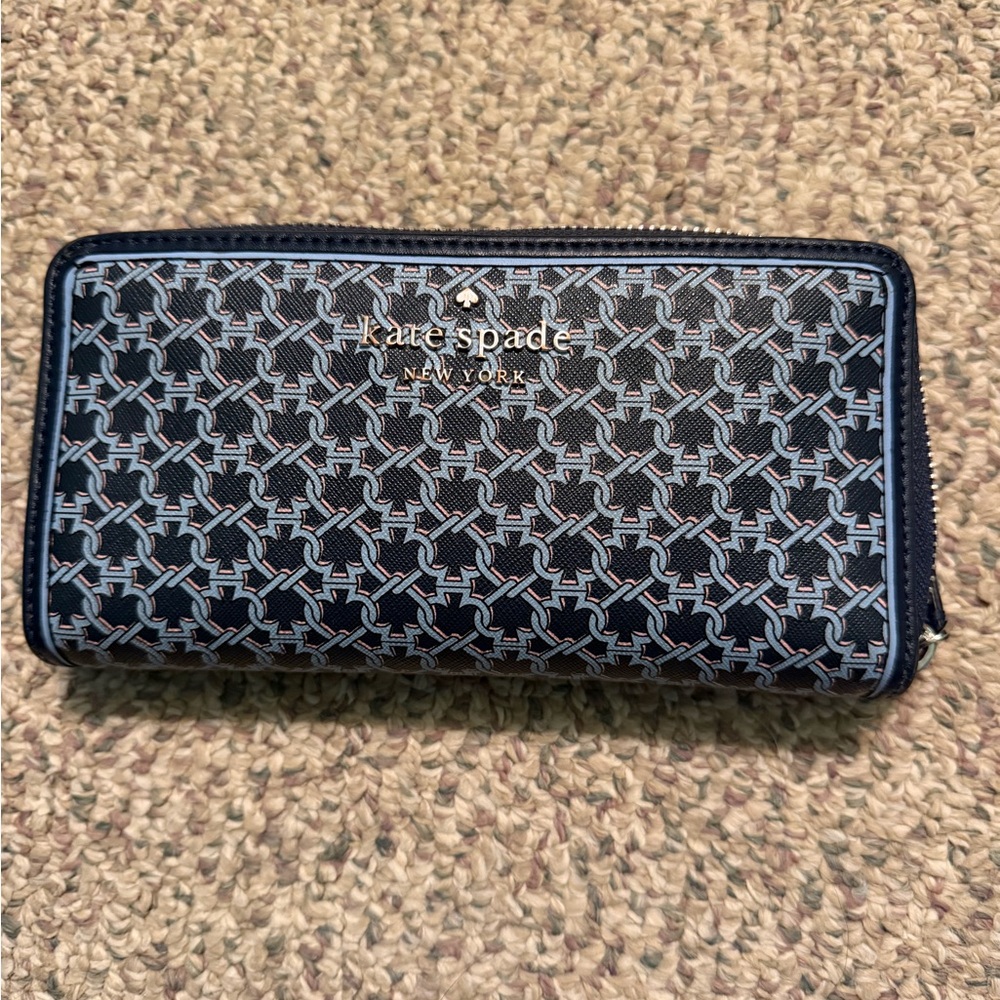 Kate Spade Navy and Light Gray Patterned Wallet